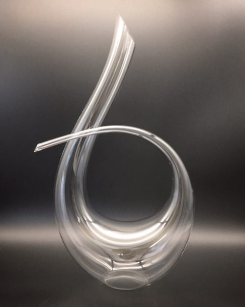 Modern wine decanter